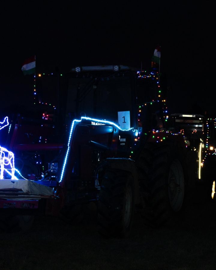 Traktorfényes Advent - gazdatalálkozó