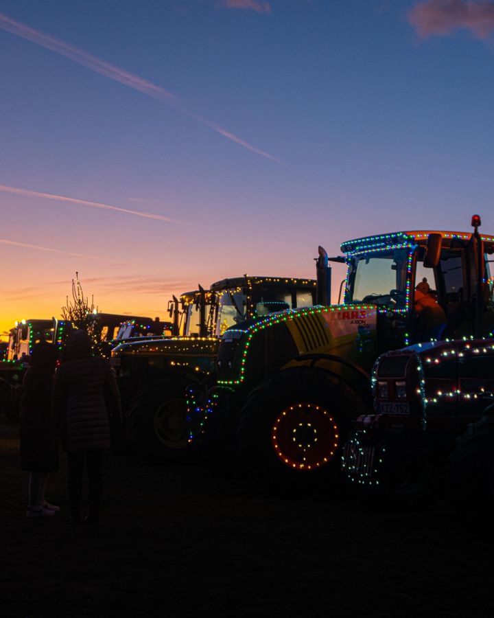 Traktorfényes Advent - gazdatalálkozó