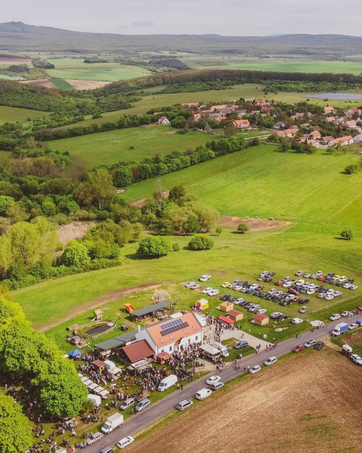 Nyitott birtok - meglepetésekkel