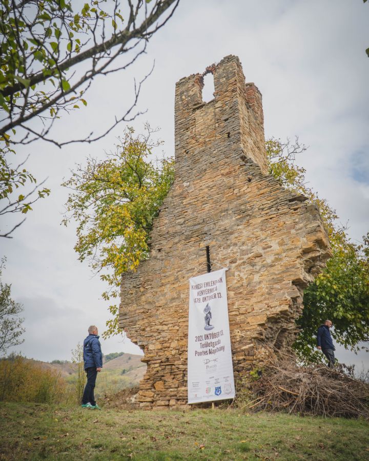 Letettük a Kinizsi Emlékpark alapkövét