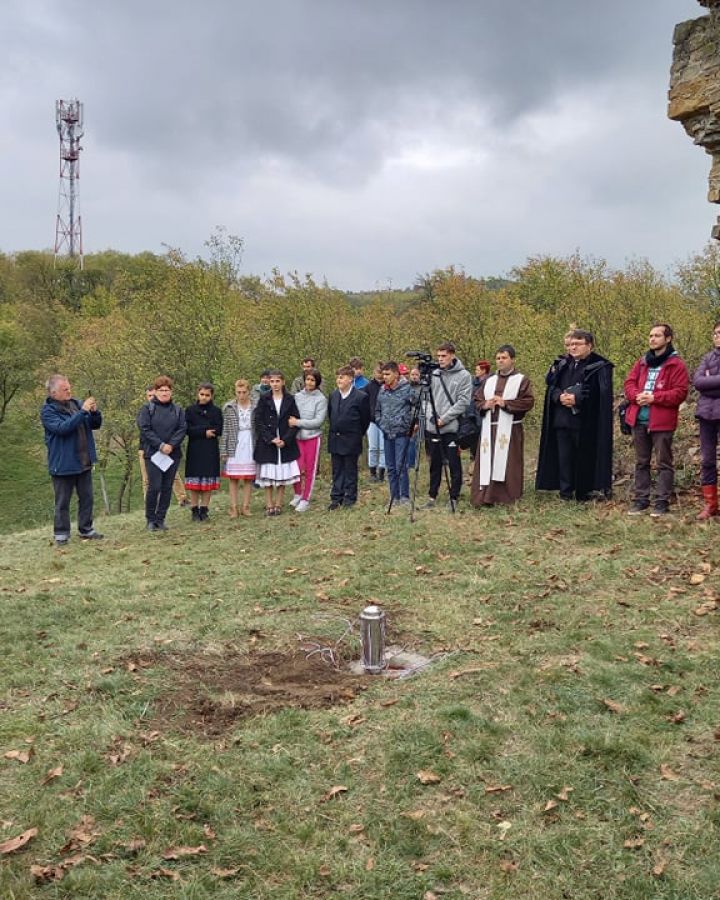 Letettük a Kinizsi Emlékpark alapkövét